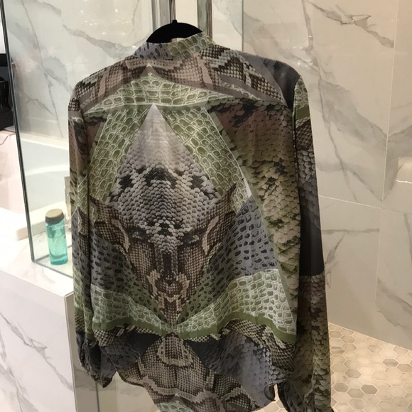 Oliviaceous blouse - Picture 3 of 6